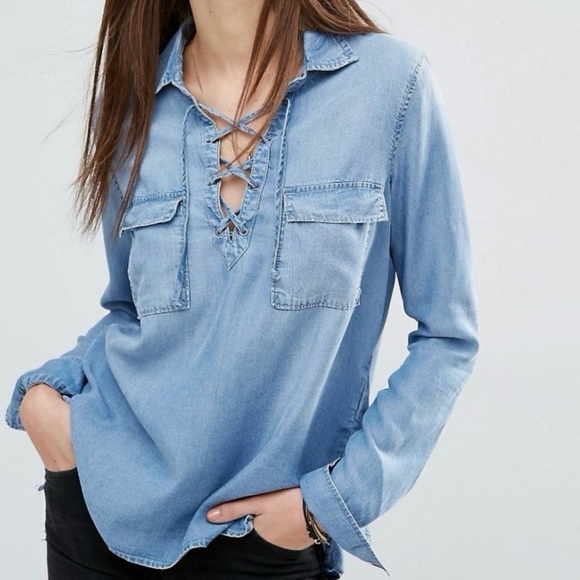 Abercrombie & Fitch Tops - Abercrombie & Fitch Lace Up V-Neck Chambray Denim Long Sleeve Shirt Womens Small